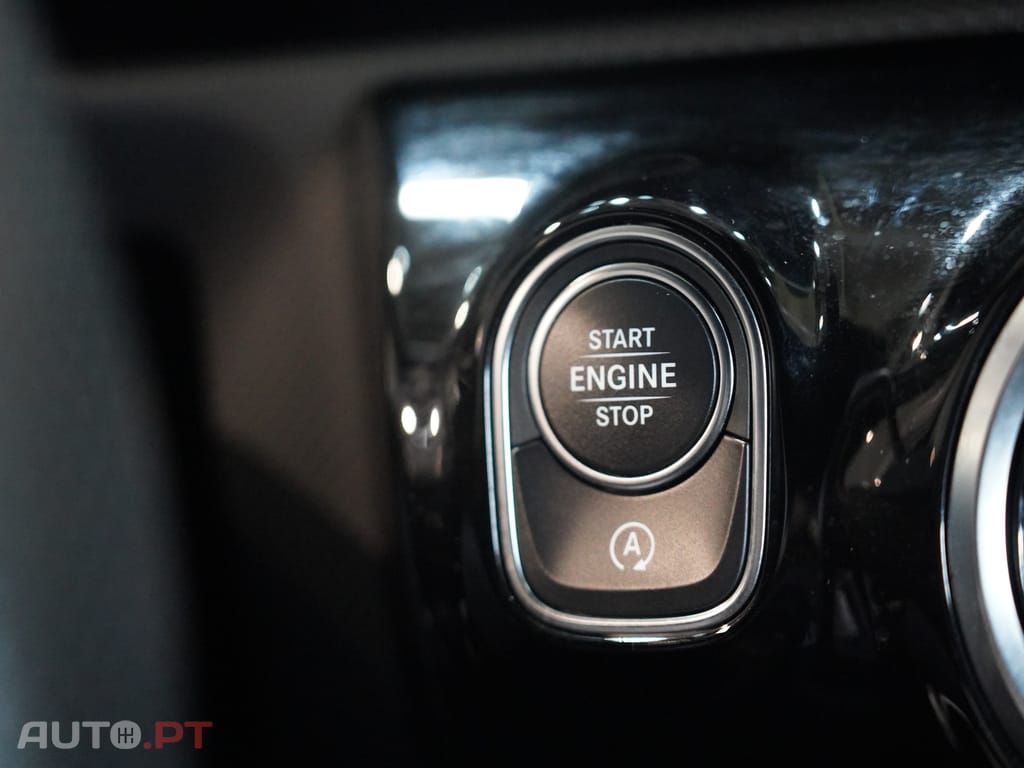 Mercedes-Benz A 180 d AMG Line