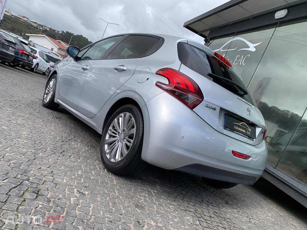 Peugeot 208 1.2 PureTech Style