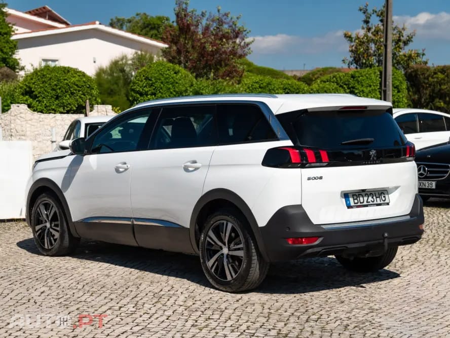 Peugeot 5008 1.5 BlueHDi Allure Pack