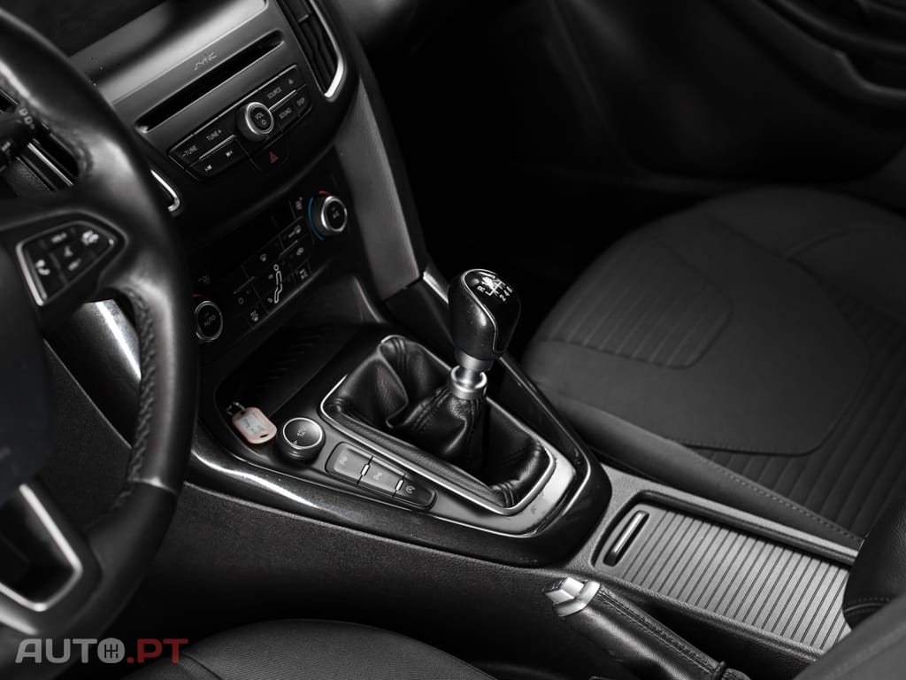 Ford Focus 1.0 EcoBoost S&S TITANIUM