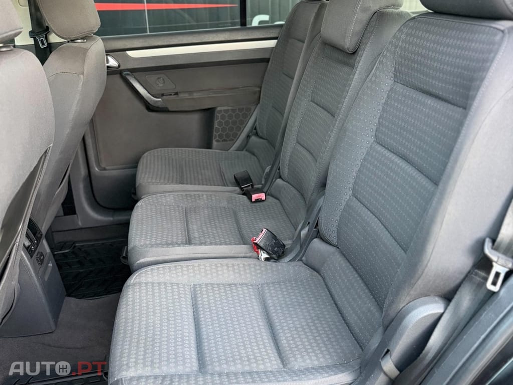 Volkswagen Touran 1.9 TDi Basis 7L