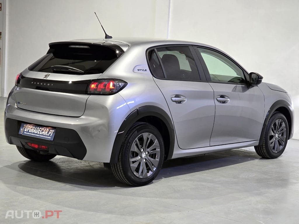Peugeot E-208 50 kWh Allure