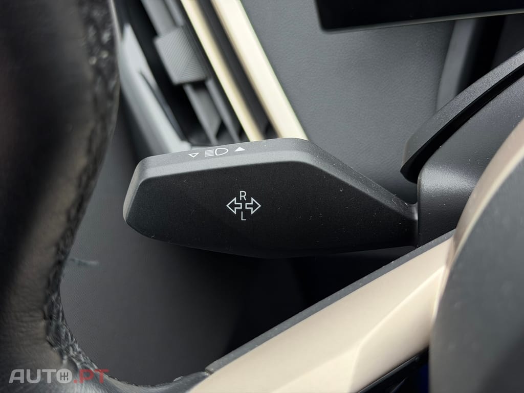 BMW iX xDrive 40 Pack Desportivo