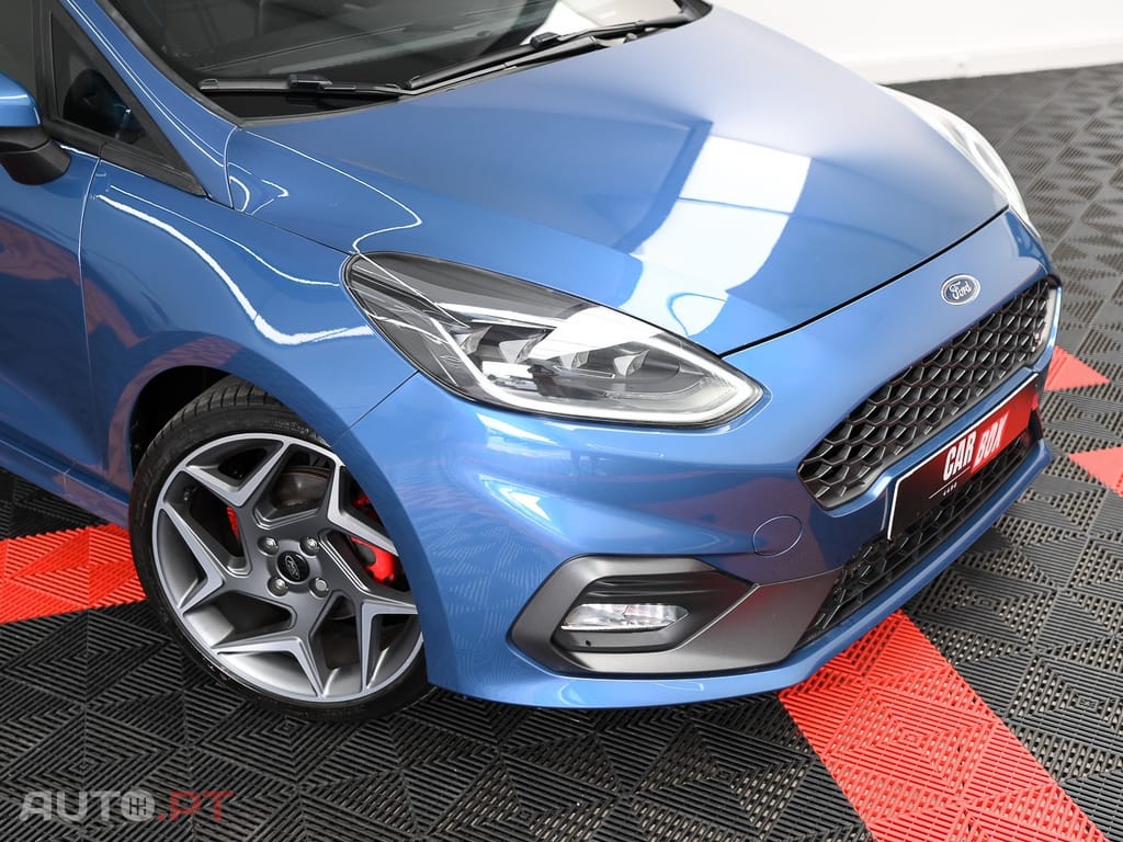 Ford Fiesta 1.5 EcoBoost S&S ST X