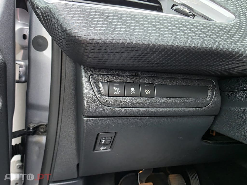 Peugeot 2008 1.6 BlueHDi Allure