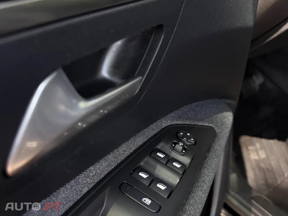 Peugeot 3008 1.2 PureTech Allure Pack EAT8