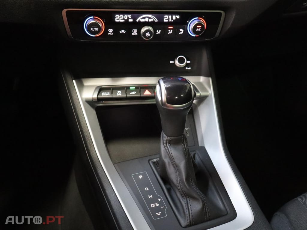 Audi Q3 45 TFSIe S tronic