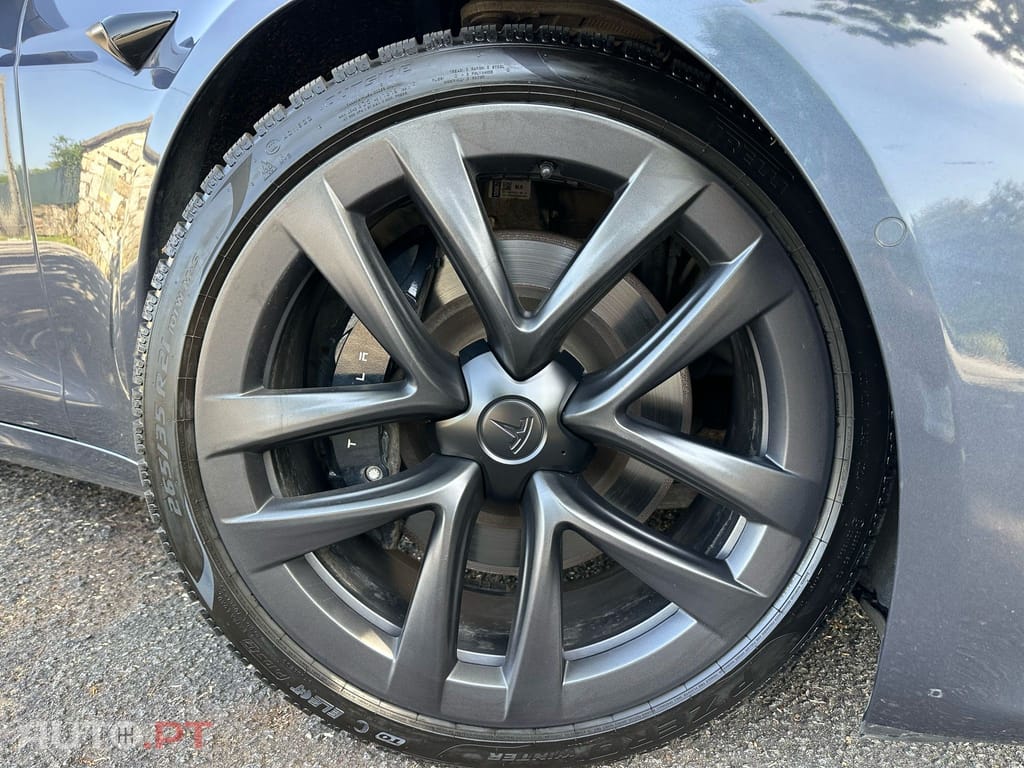 Tesla Model S Plaid AWD