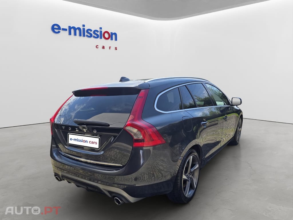 Volvo V60 D6 Twin Engine Geartronic RDesign