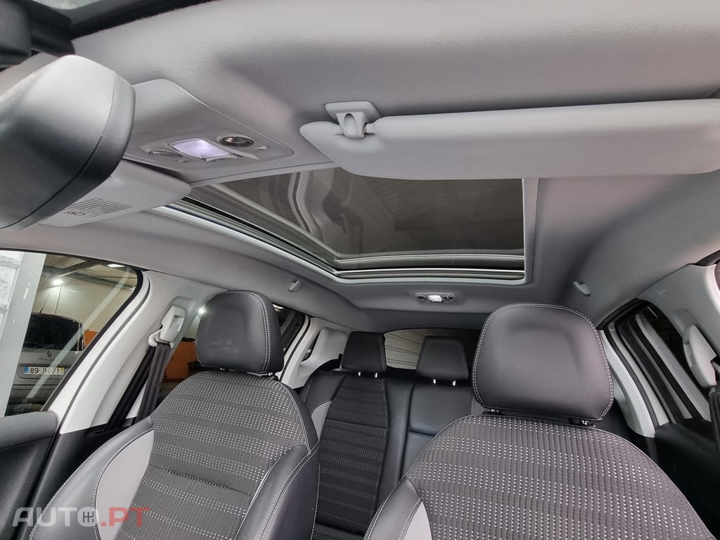 Peugeot 2008 1.2 PureTech Style