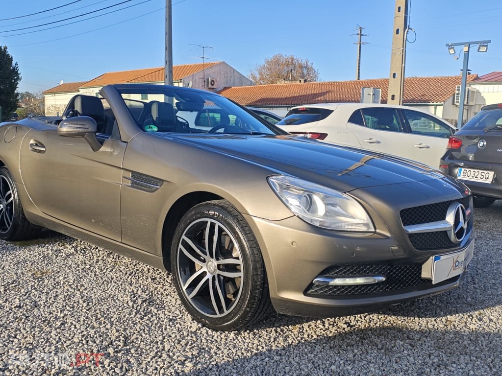 Mercedes-Benz SLK 200 (BlueEFFICIENCY)