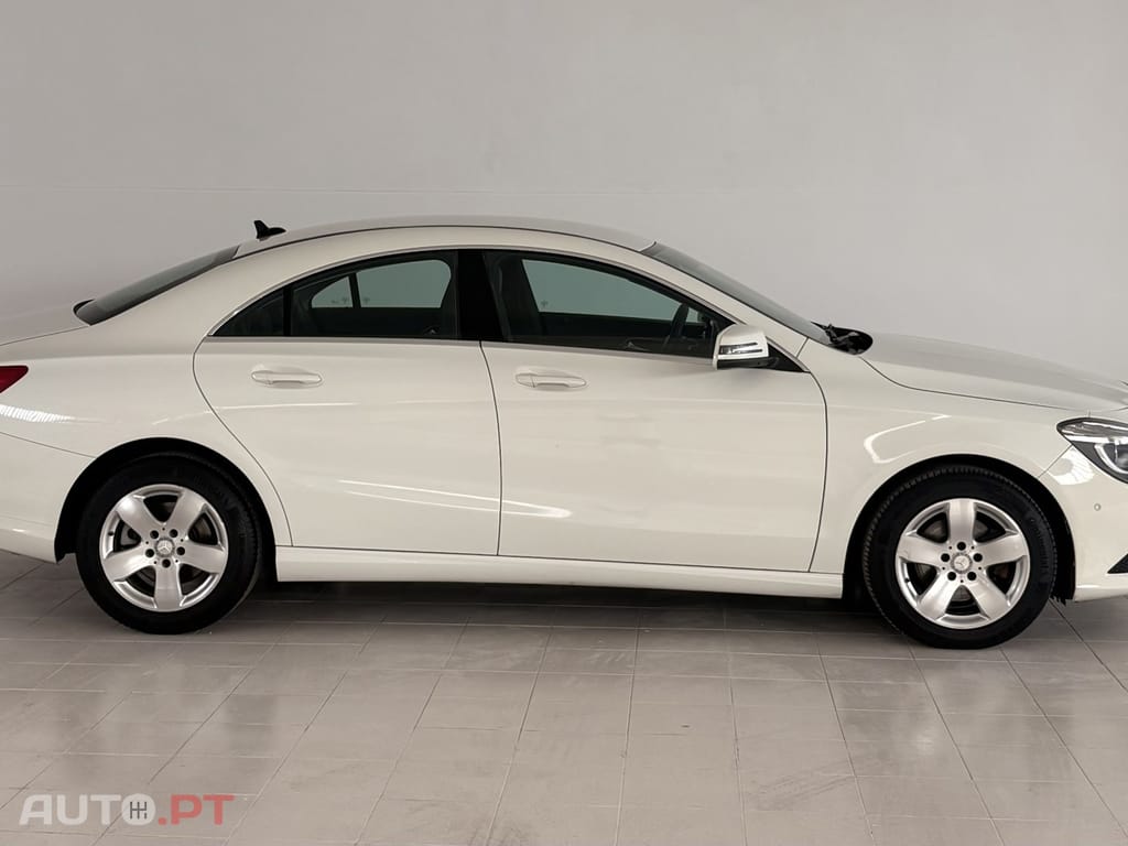 Mercedes-Benz CLA 200 CDI 7G-DCT Urban