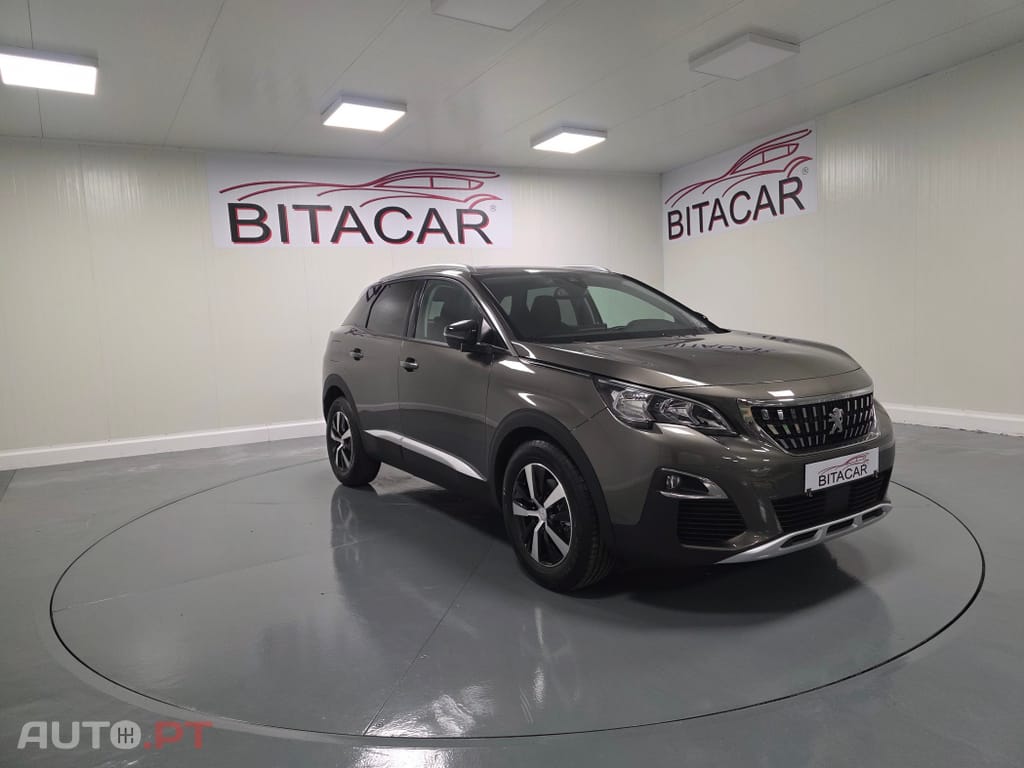 Peugeot 3008 1.5 BlueHDi Active