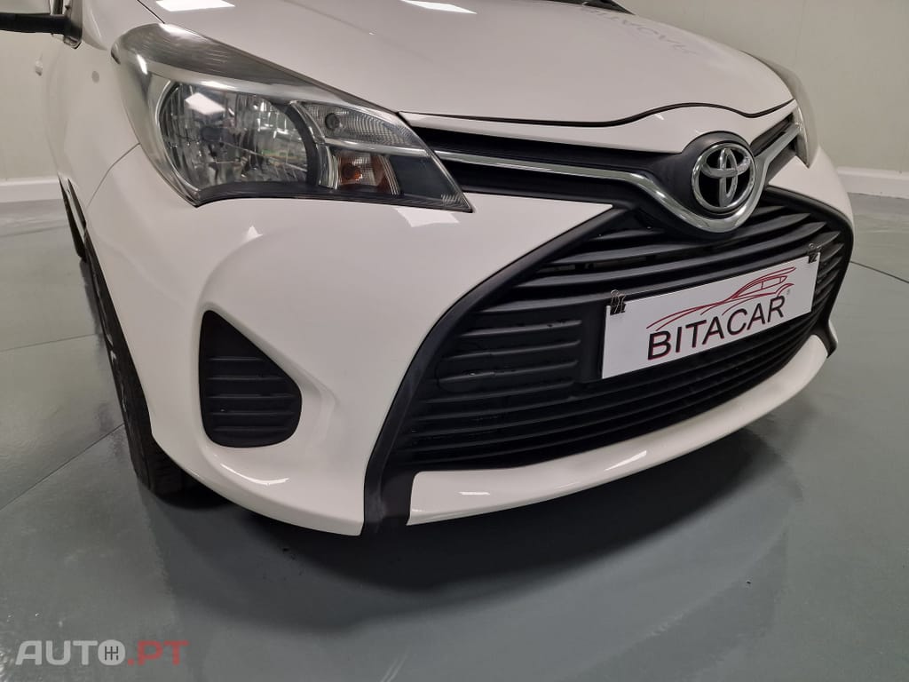 Toyota Yaris BIZZ 1.4 D-4D 90CV IVA DEDUTIVEL
