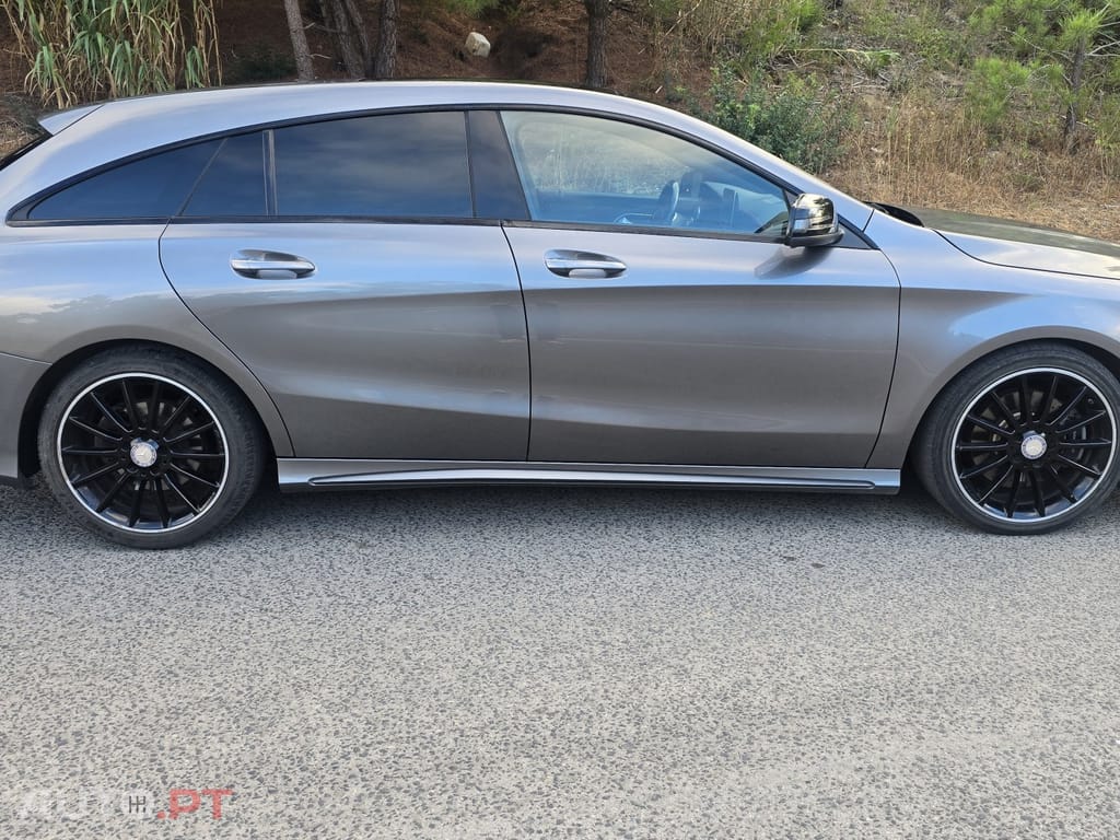 Mercedes-Benz CLA 220 d Shooting Brake AMG Line Aut.