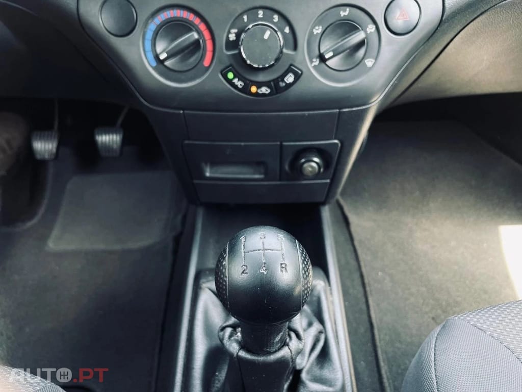 Chevrolet Aveo 1.2 LS — fotografia 14