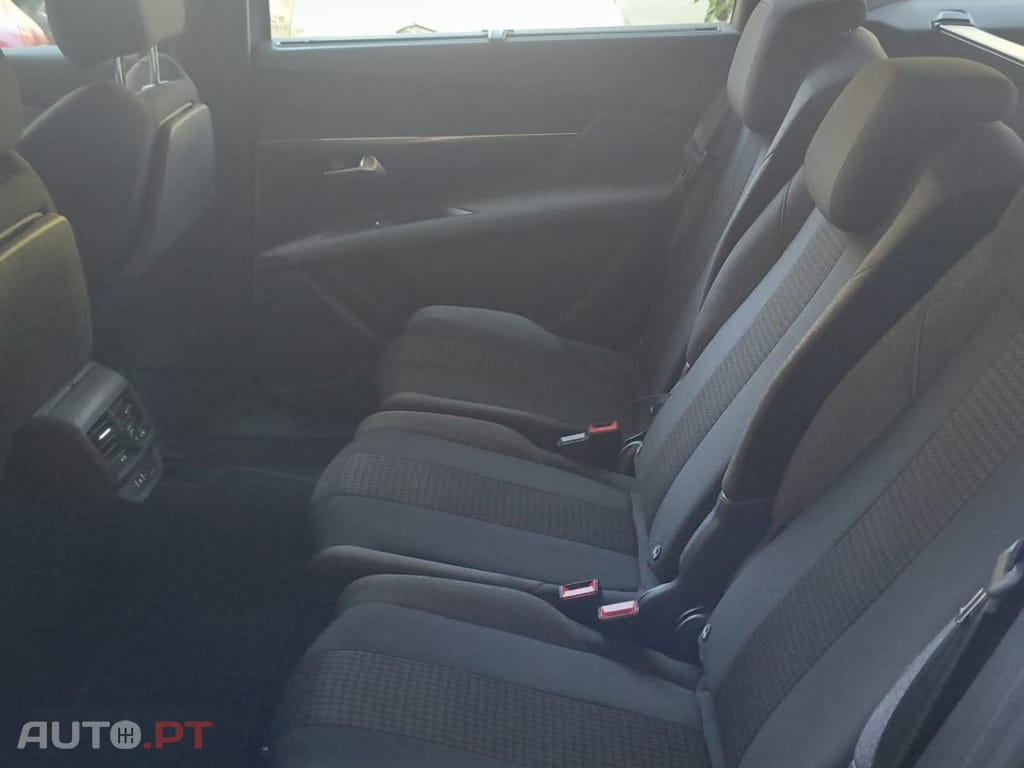 Peugeot 5008 1.5 BlueHDi Active Pack