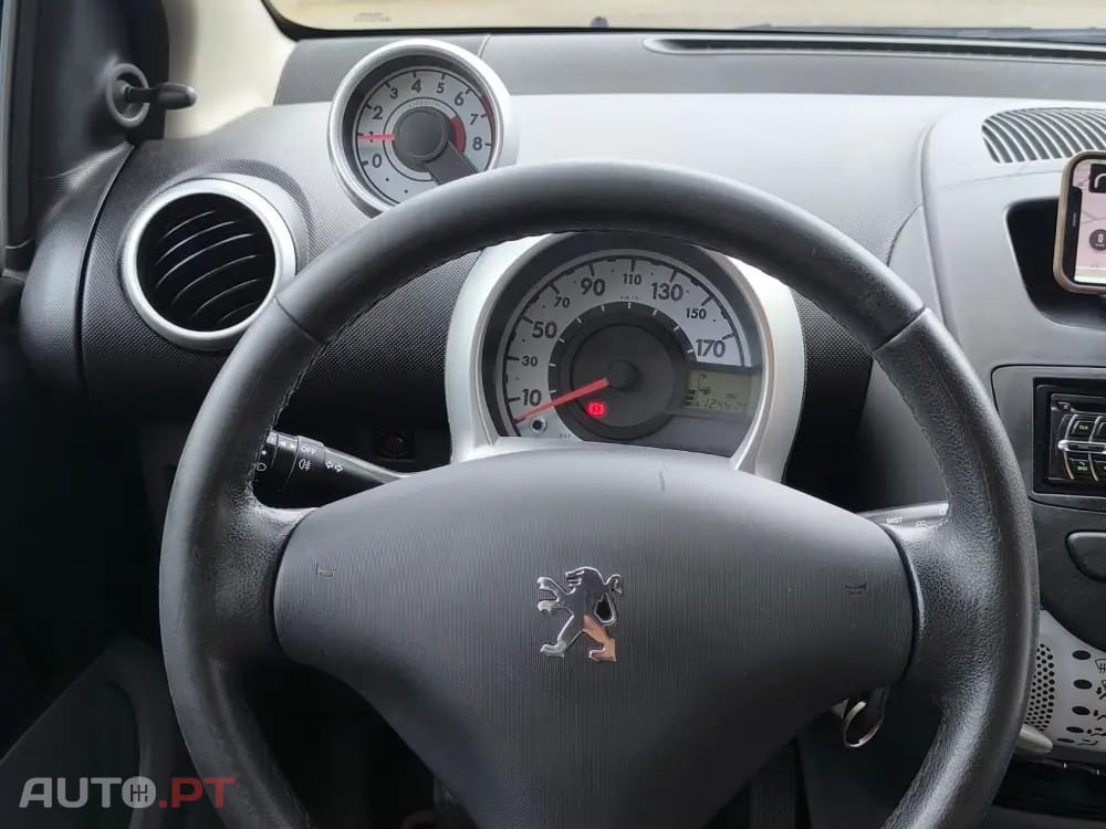 Peugeot 107 1.0 Sportium