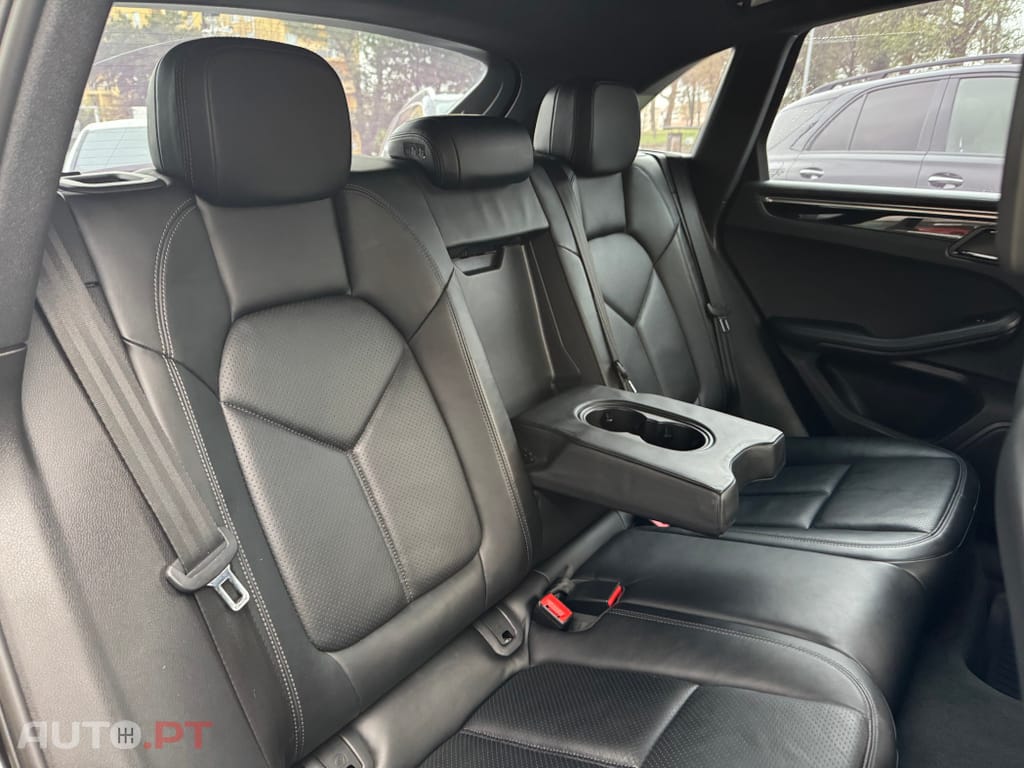 Porsche Macan S