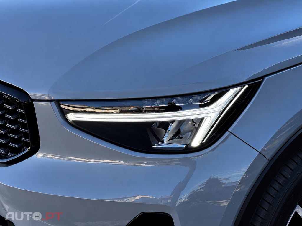 Volvo XC40 1.5 T2 Plus Dark Auto