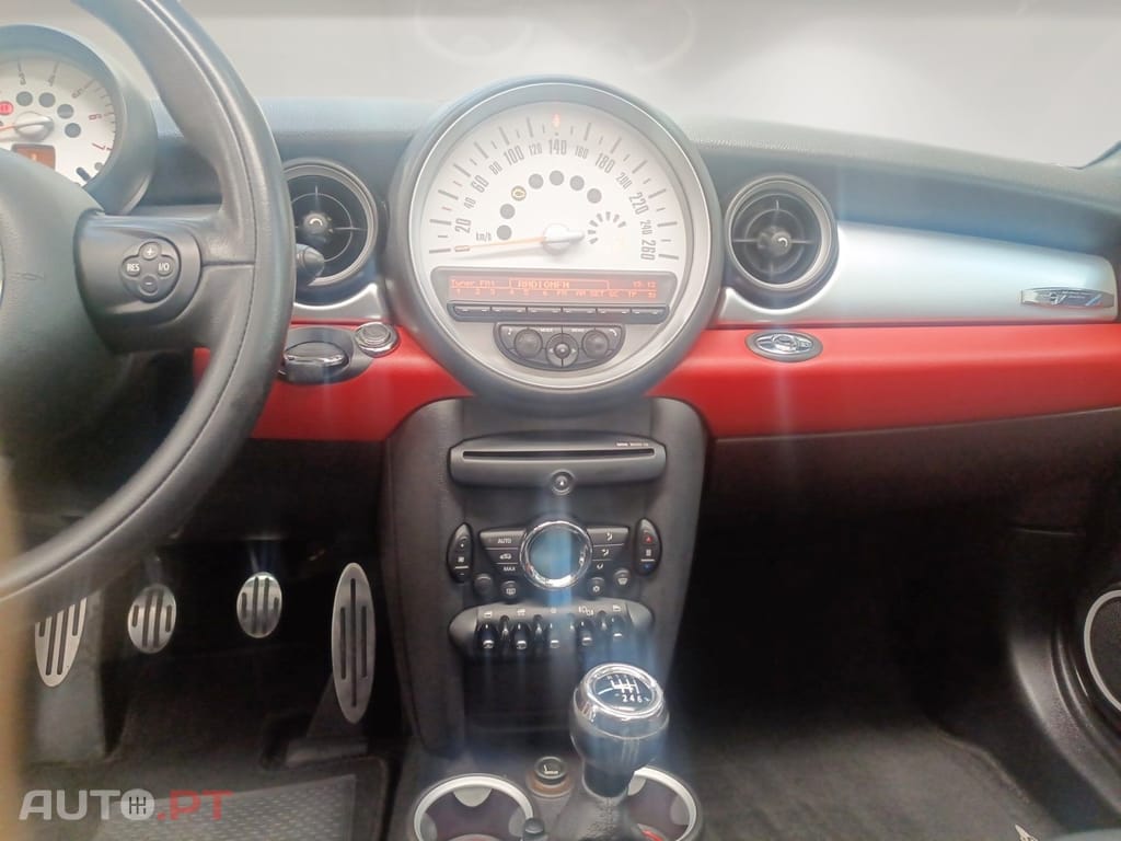 MINI Cabrio Cooper D