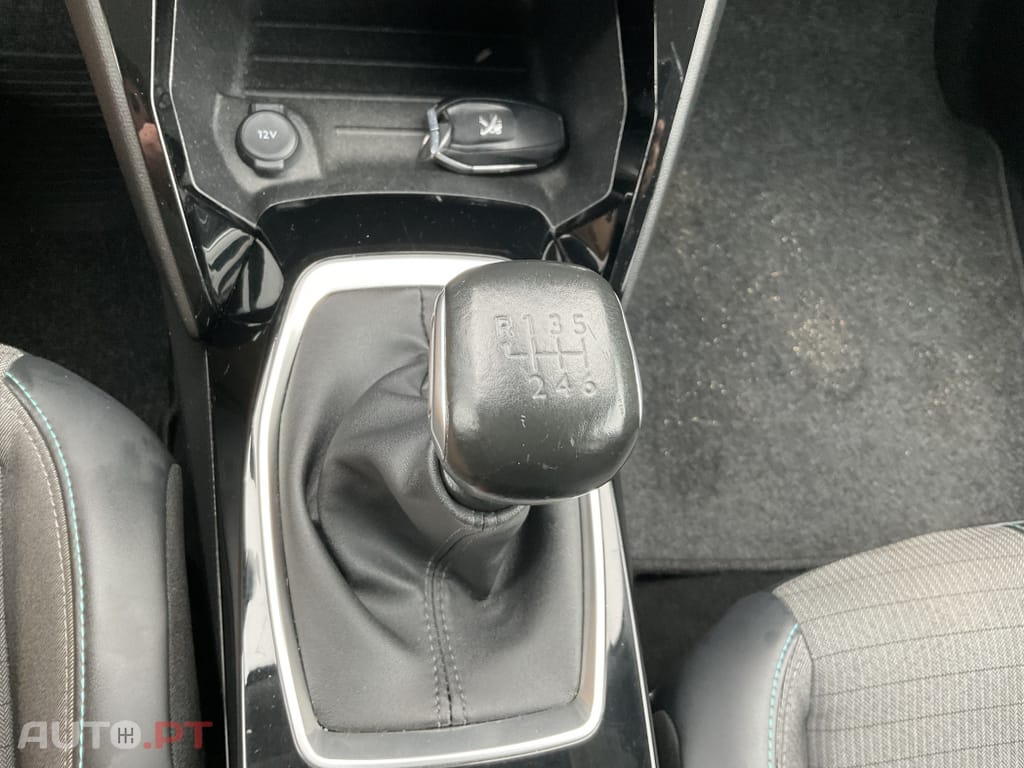 Peugeot 2008 1.5 BlueHDi Allure