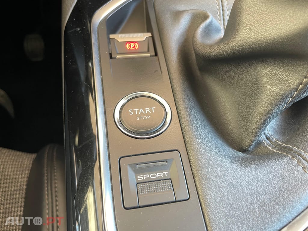Peugeot 5008 1.5 BlueHDi Allure
