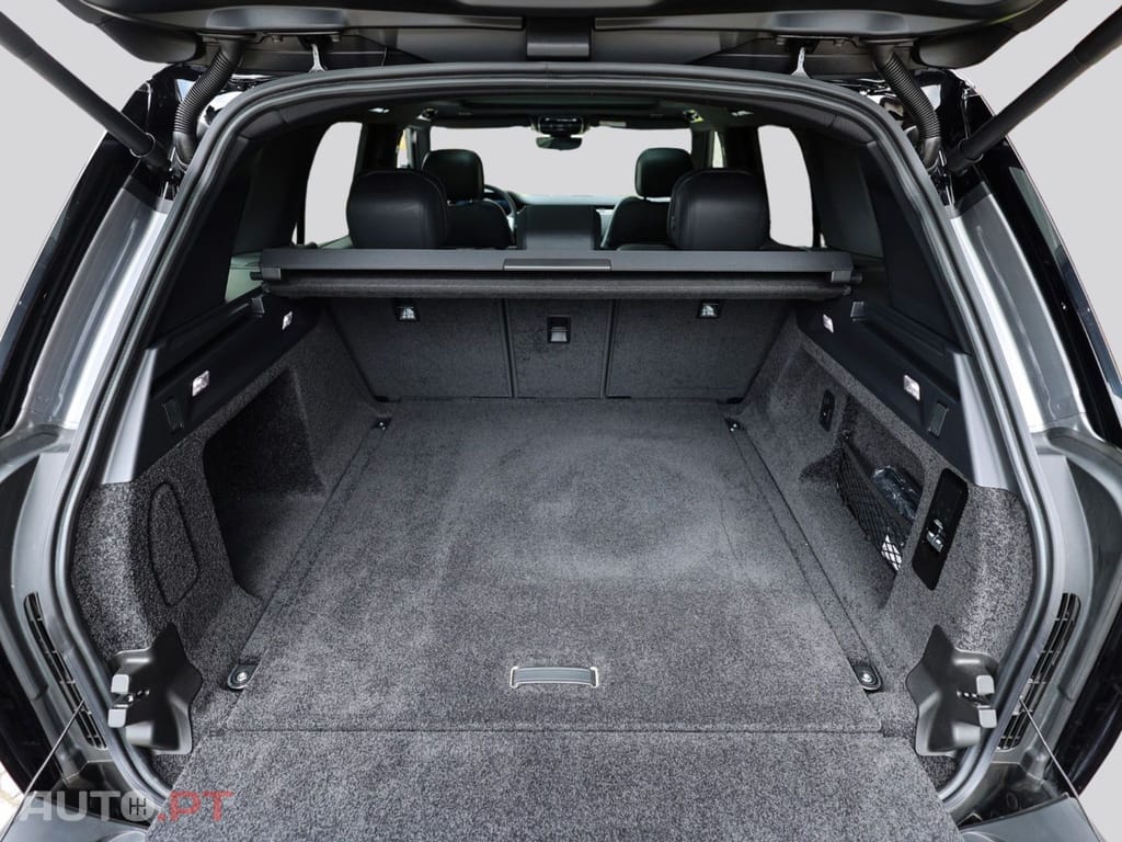 Land Rover Range Rover I.V.A DEDUTIVEL P510e HSE 
