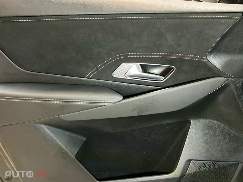 DS DS7 Crossback E-Tense Performance Line+ EAT8