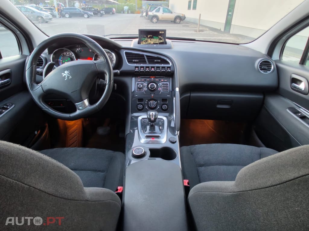 Peugeot 3008 2000 HDi hybrid4. 4x4 200Cvs. Automática 6299 — fotografia 6