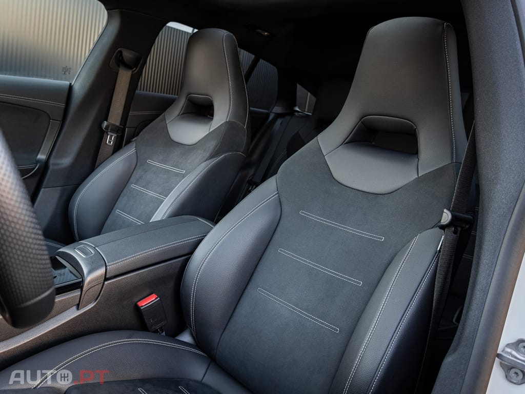 Mercedes-Benz CLA 250 e AMG Line