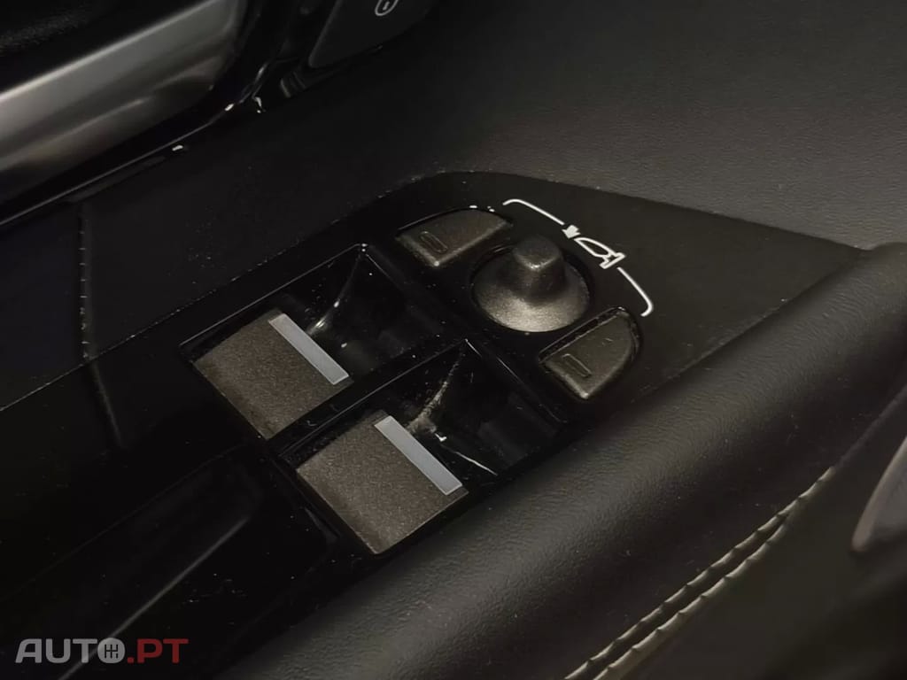 Land Rover Evoque Coupe SD4 Aut. Pure