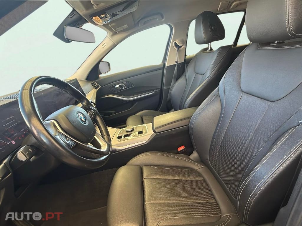 BMW 330 e Aut. Sport Line