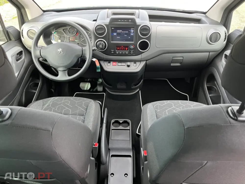 Peugeot E-Partner 50 kWh Premium Standard