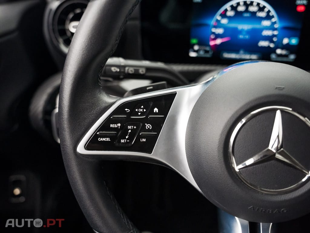 Mercedes-Benz A 250 e
