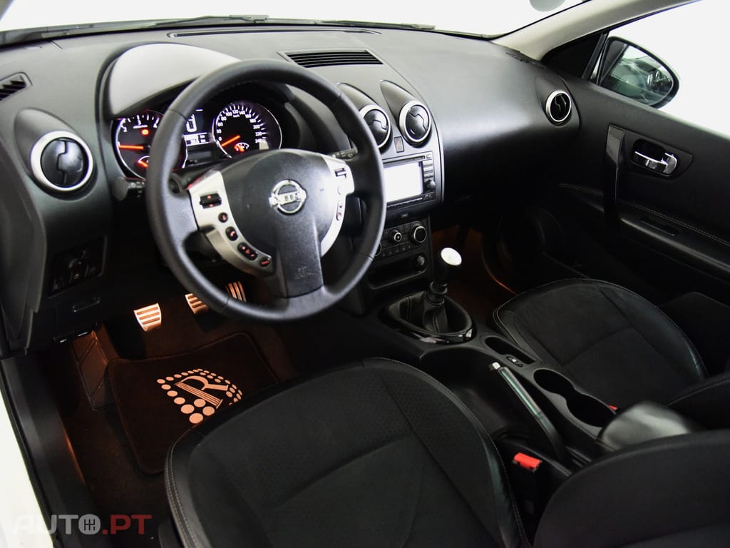 Nissan Qashqai +2 1.6 dCi Tekna Premium 18 360 S&S