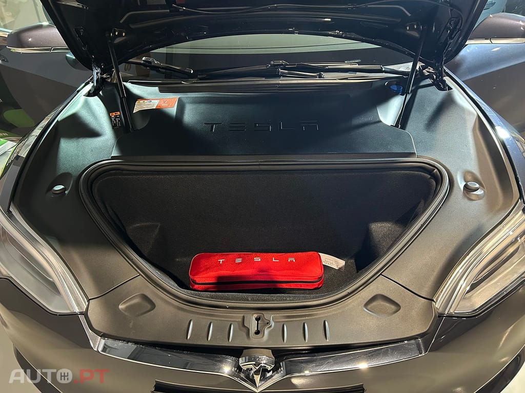 Tesla Model S 75D