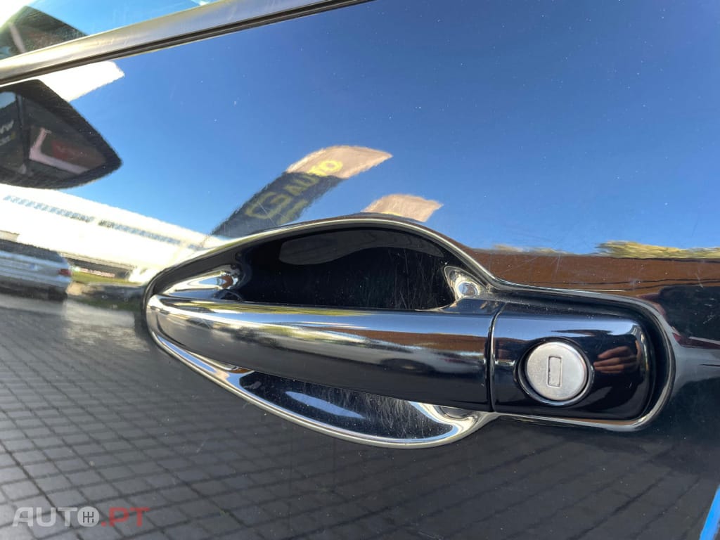 Peugeot 2008 1.2 e-THP GT Line