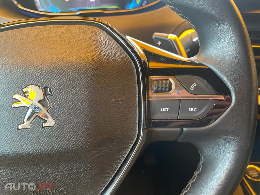 Peugeot 3008 1.6 Hybrid  Allure Pack