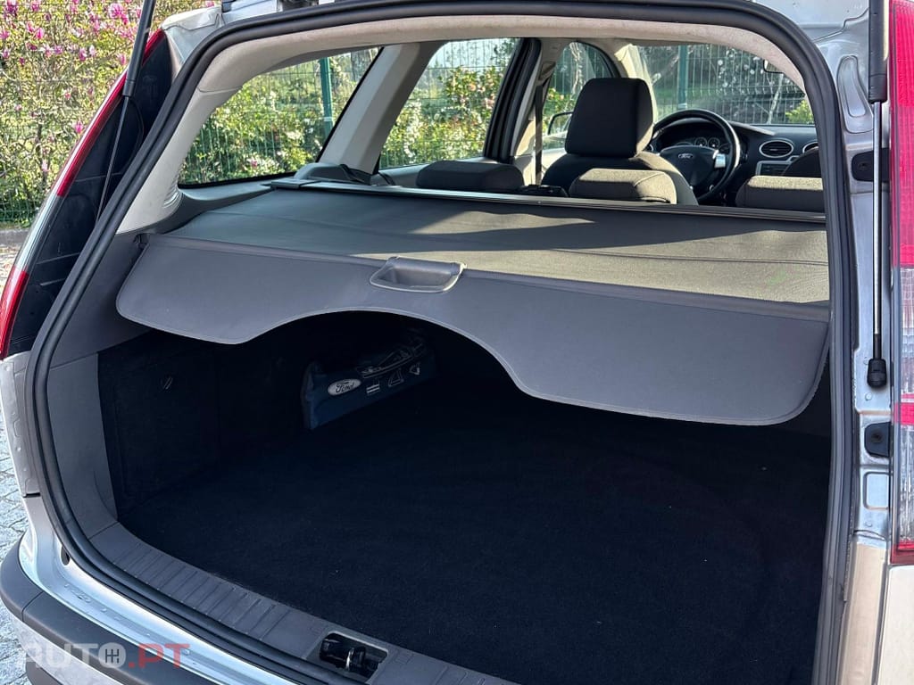 Ford Focus 1.4 16V S