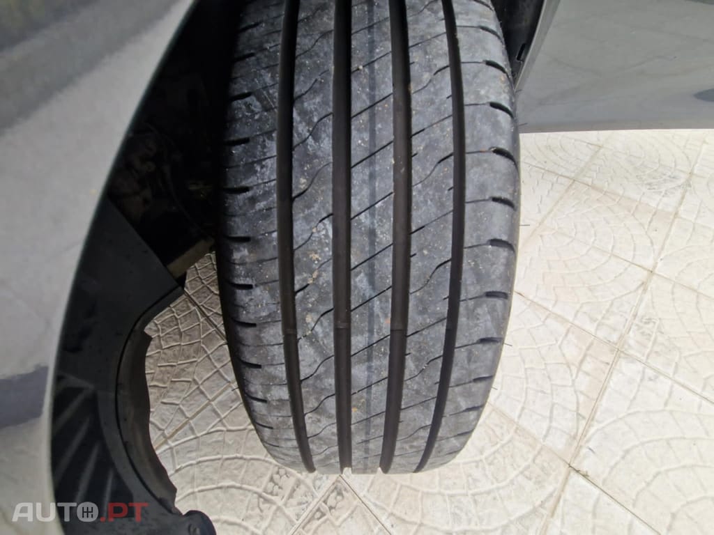 BMW 216 d 7L Advantage Auto