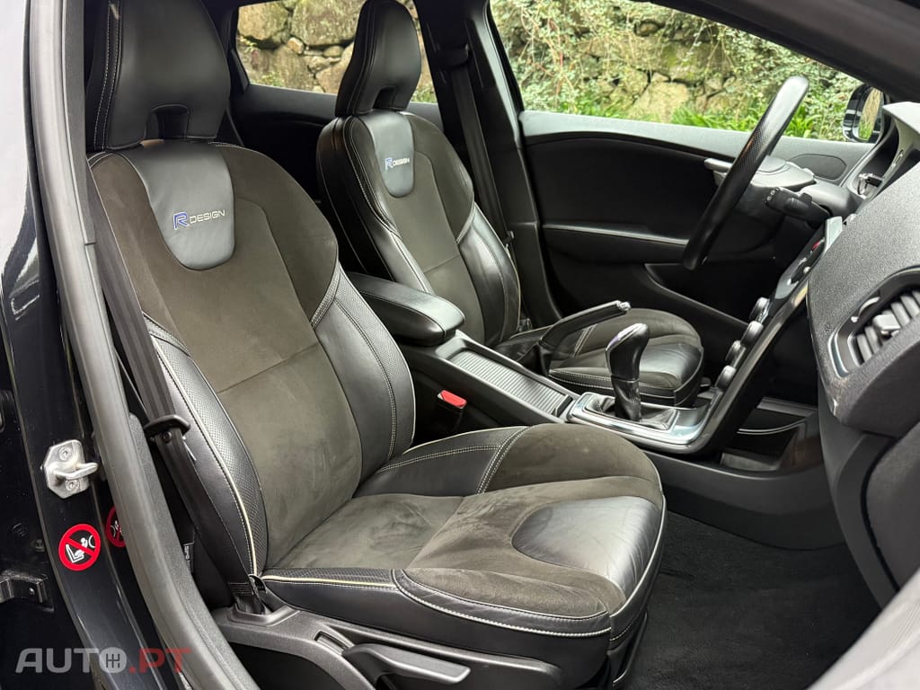 Volvo V40 1.6 D2 R-Design
