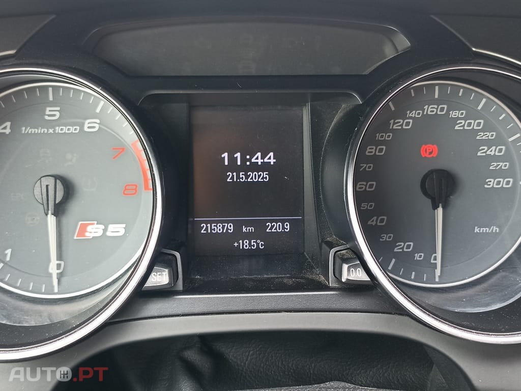 Audi S5 4.2 V8 TFSI QUATTRO