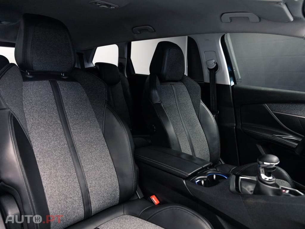 Peugeot 5008 1.5 BlueHDi Allure