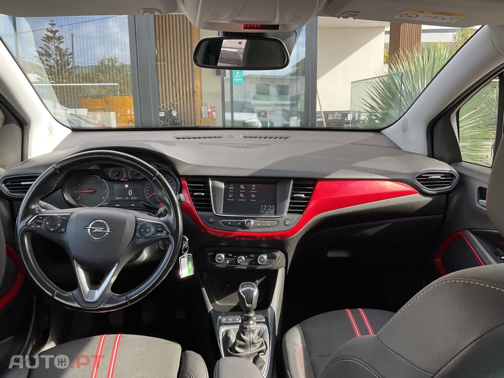 Opel Crossland 1.2 T GS Line