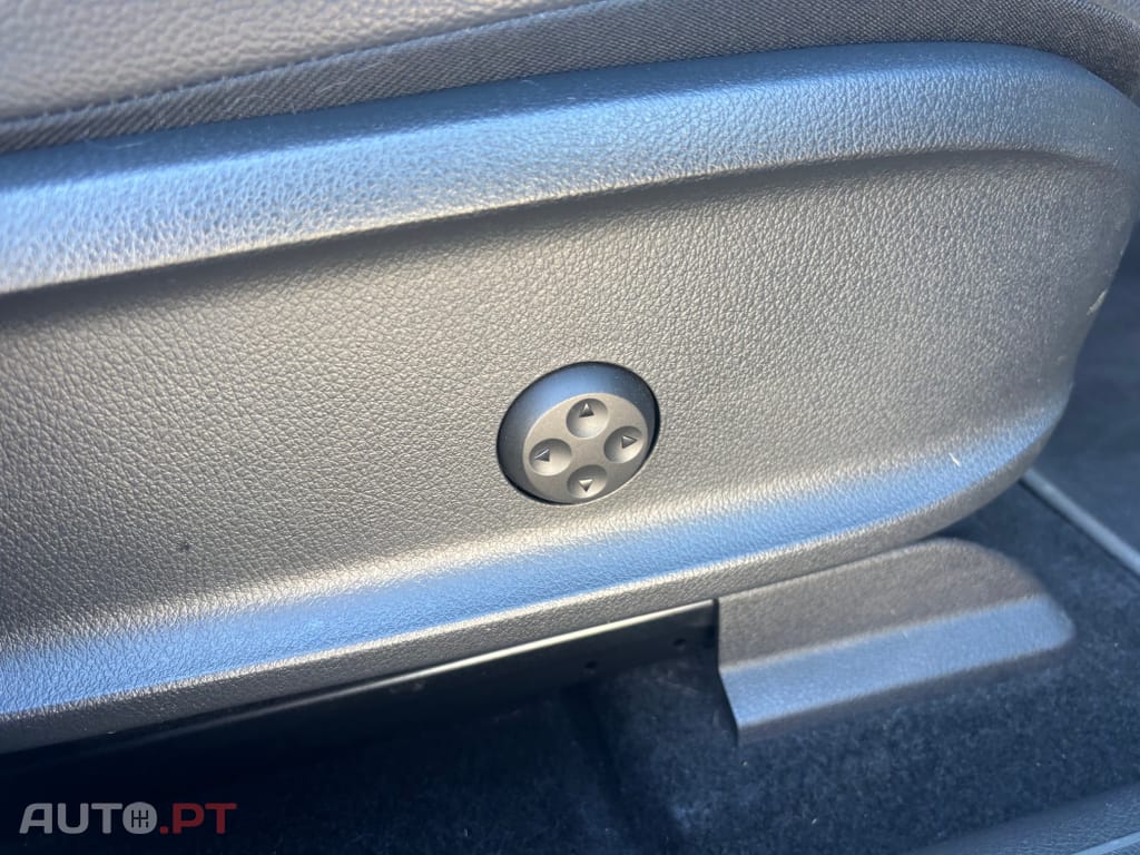 Mercedes-Benz EQA 250 Electric Art