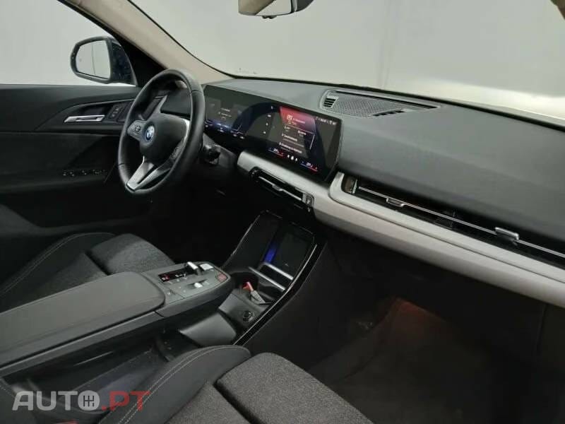 BMW iX2 eDrive20