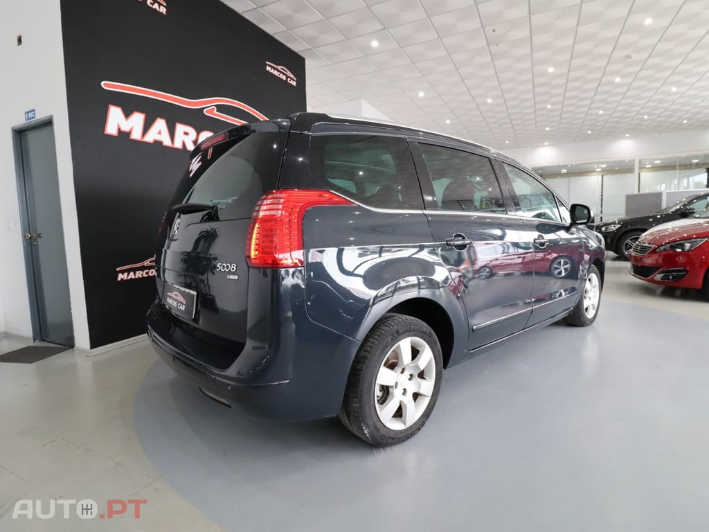 Peugeot 5008 1.6 E-HDi 7L Active 2-Tronic