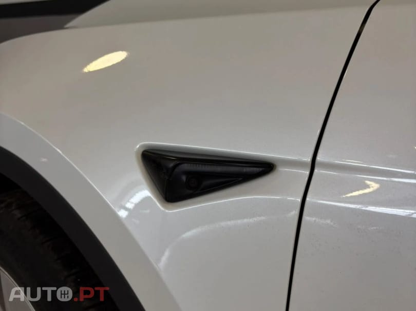 Tesla Model Y Tração Traseira