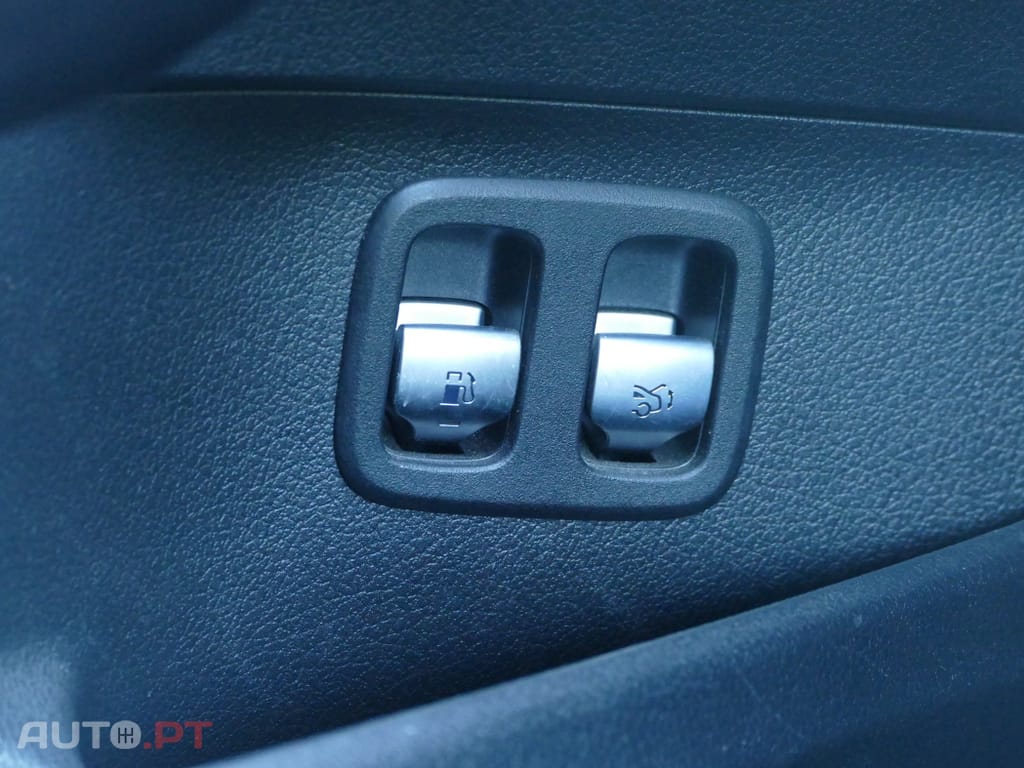Mercedes-Benz C 300 e AMG Line